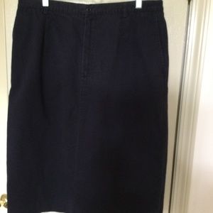 Classic Lands’ End navy cotton straight skirt sz 16